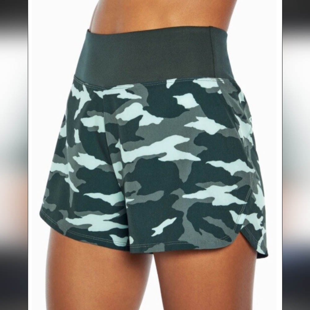 Marika Camo Athletic Running Shorts XL Dry Wik XXL Womens NEW NWT Cute